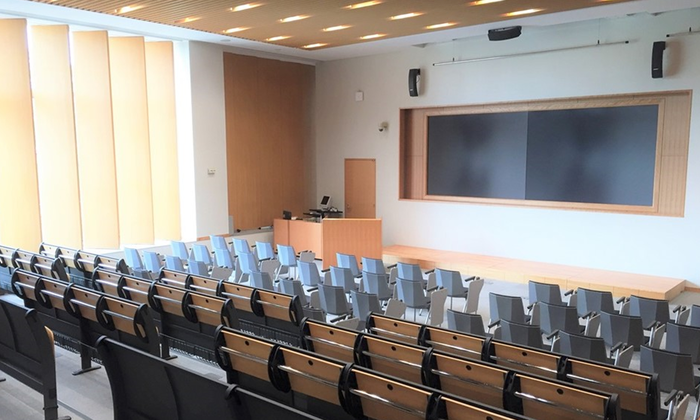 大学院ホールの画像