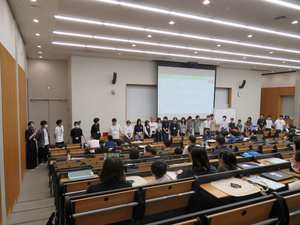 令和7年度「ジュニアドクター鳥海塾」の開塾式の様子2