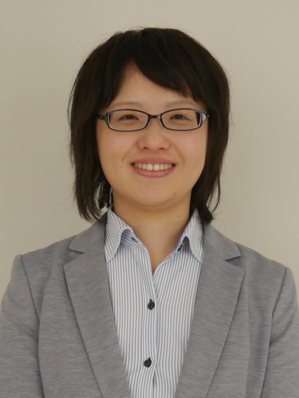 渡辺伸子の写真画像