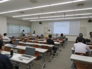 報告会冒頭